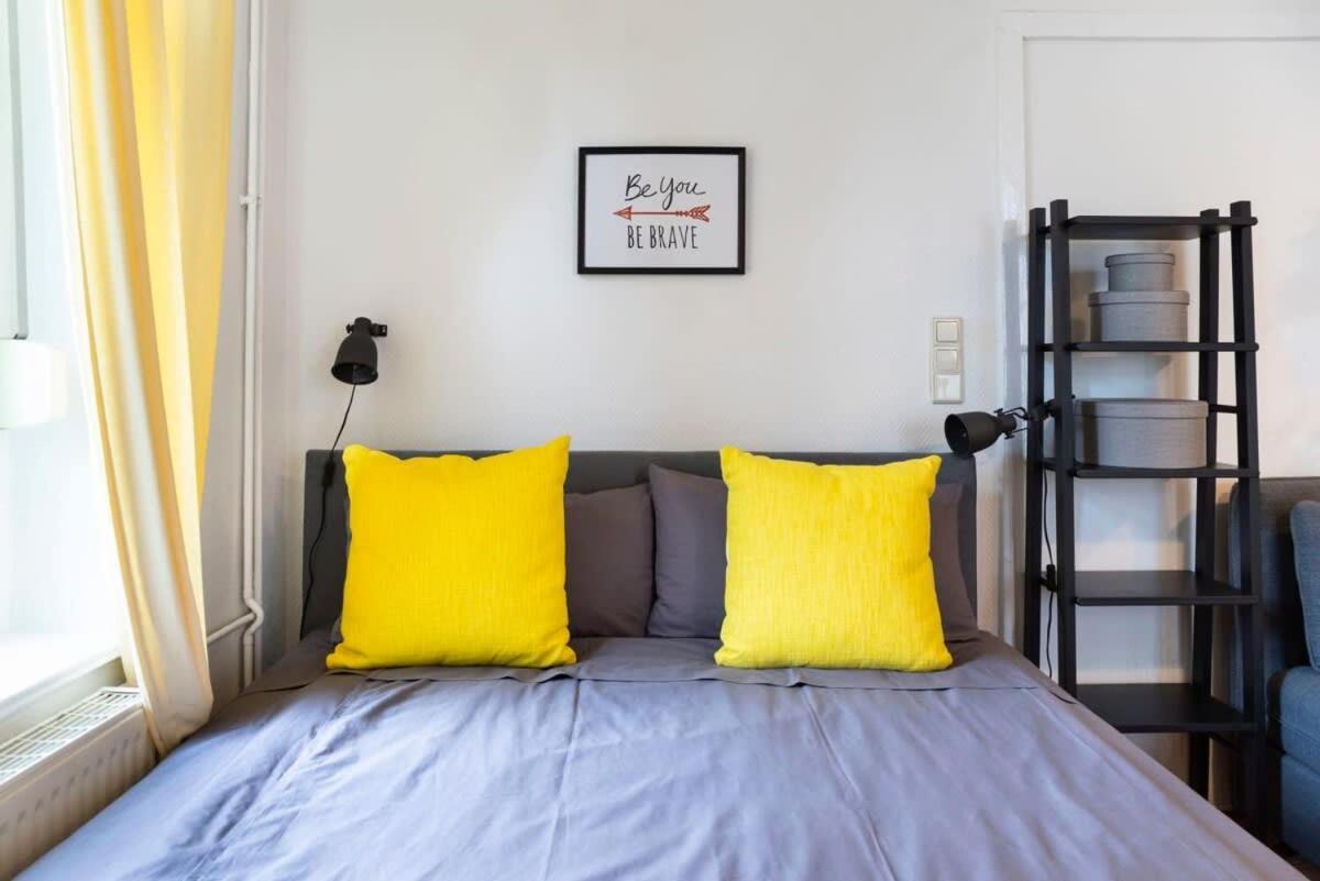 Shabby Chic Plus Self Checkin And Free Street Parking Берлин Екстериор снимка