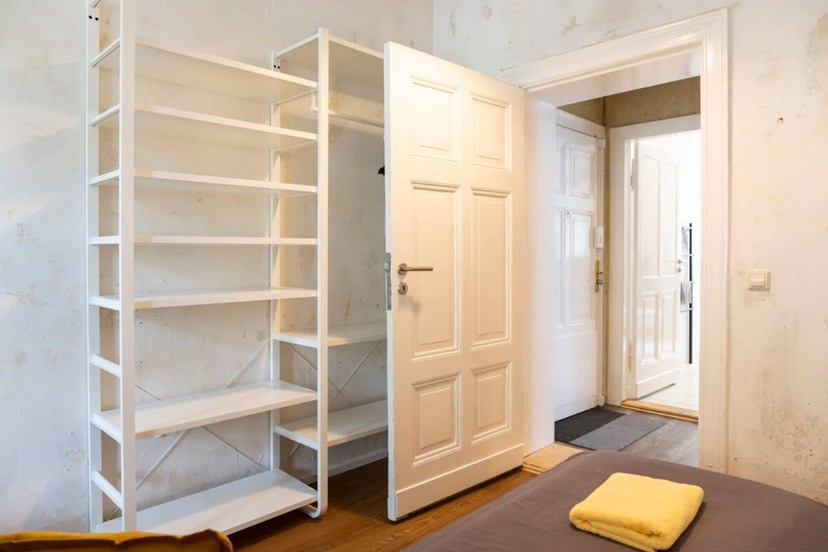 Shabby Chic Plus Self Checkin And Free Street Parking Берлин Екстериор снимка